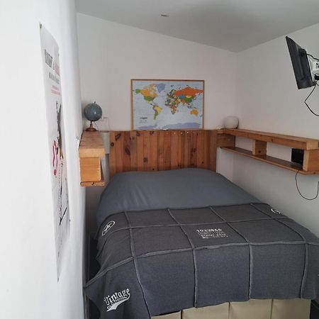 Petit Studio Independant Dans Jardin Avec Parking Et Portail Electrique Μασσαλία Εξωτερικό φωτογραφία